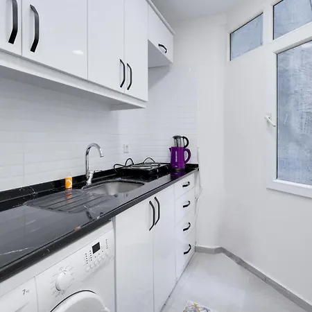 Cozy Flat In Istanbul