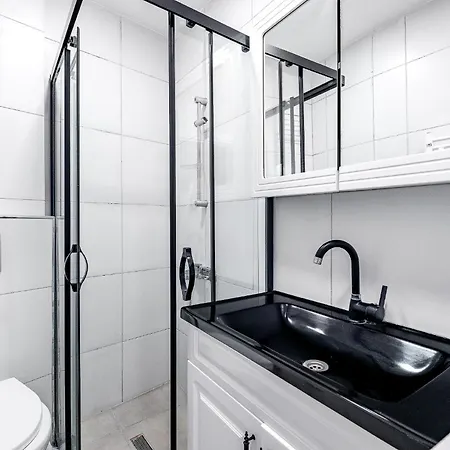 Cozy Flat In 아파트 *