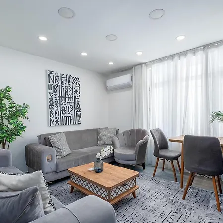 Cozy Flat In アパート *